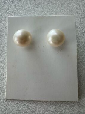 Classic Pearl Stud Earrings - White